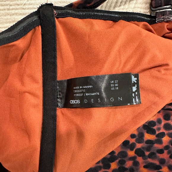 ASOS cut out bathing suit - Picture 2 of 5